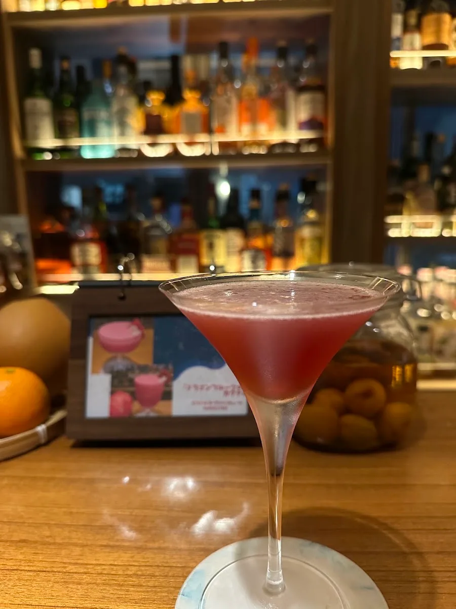 Amanecer COCKTAIL BAR · 11